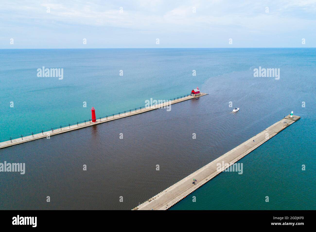Faro di Grand Haven Michigan sul lago Michigan e Grand Haven state Park Foto Stock