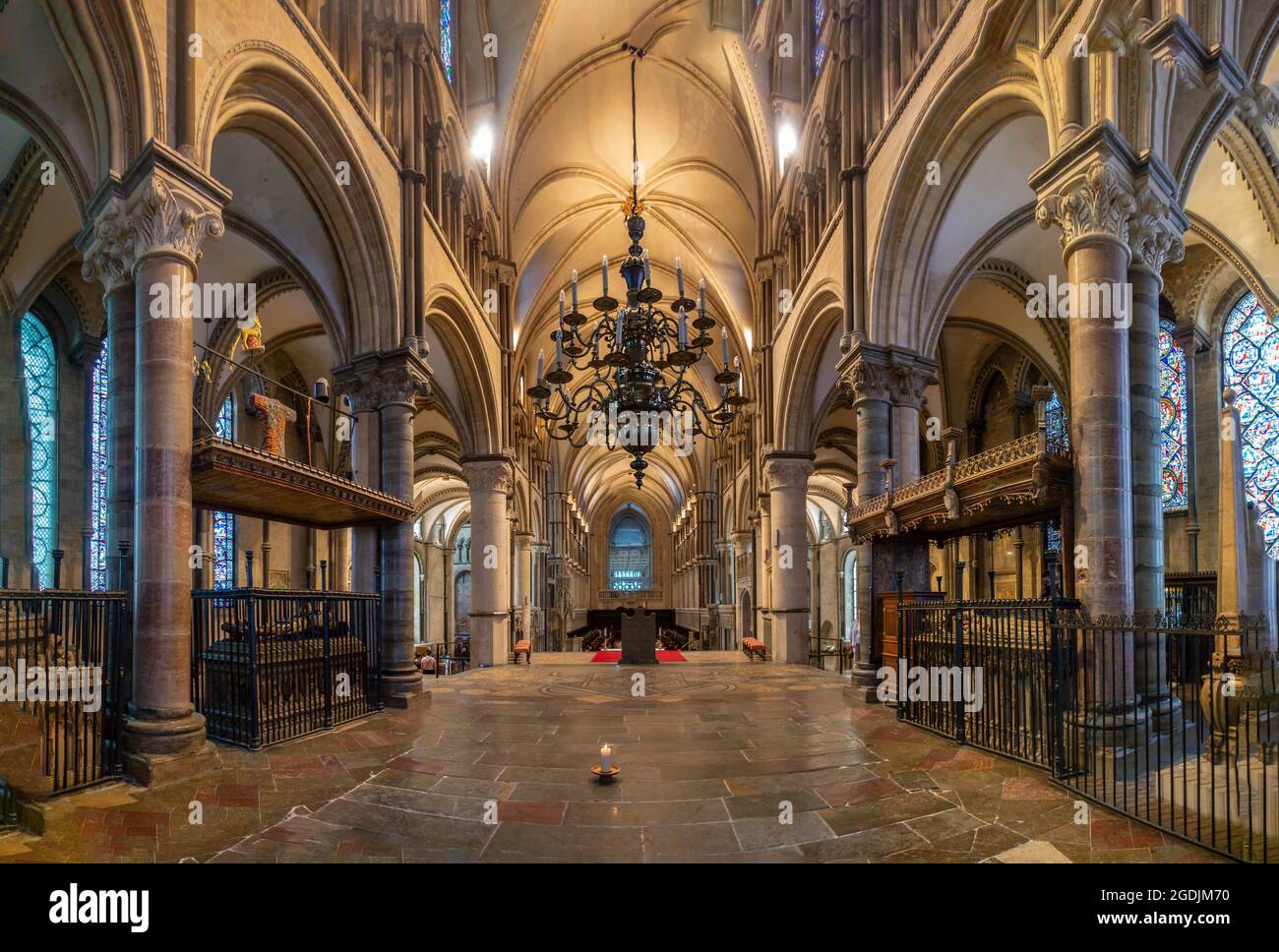 Canterbury Cathedral, Candle segna il luogo originale del santuario di Thomas Becket, Trinity Chapel, nella parte orientale della cattedrale, Canterbury, Kent, Inghilterra, Foto Stock