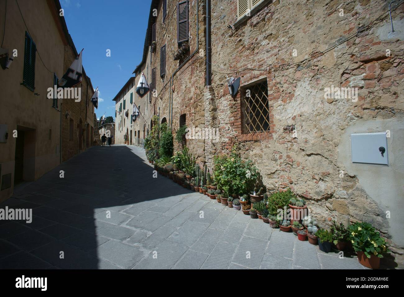 Il villaggio di Montisi in Toscana, provincia di Siena, Italia Foto Stock