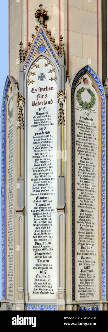 Targa d'onore con i nomi delle truppe cadde della prima guerra mondiale nella chiesa di Barth, Germania Foto Stock