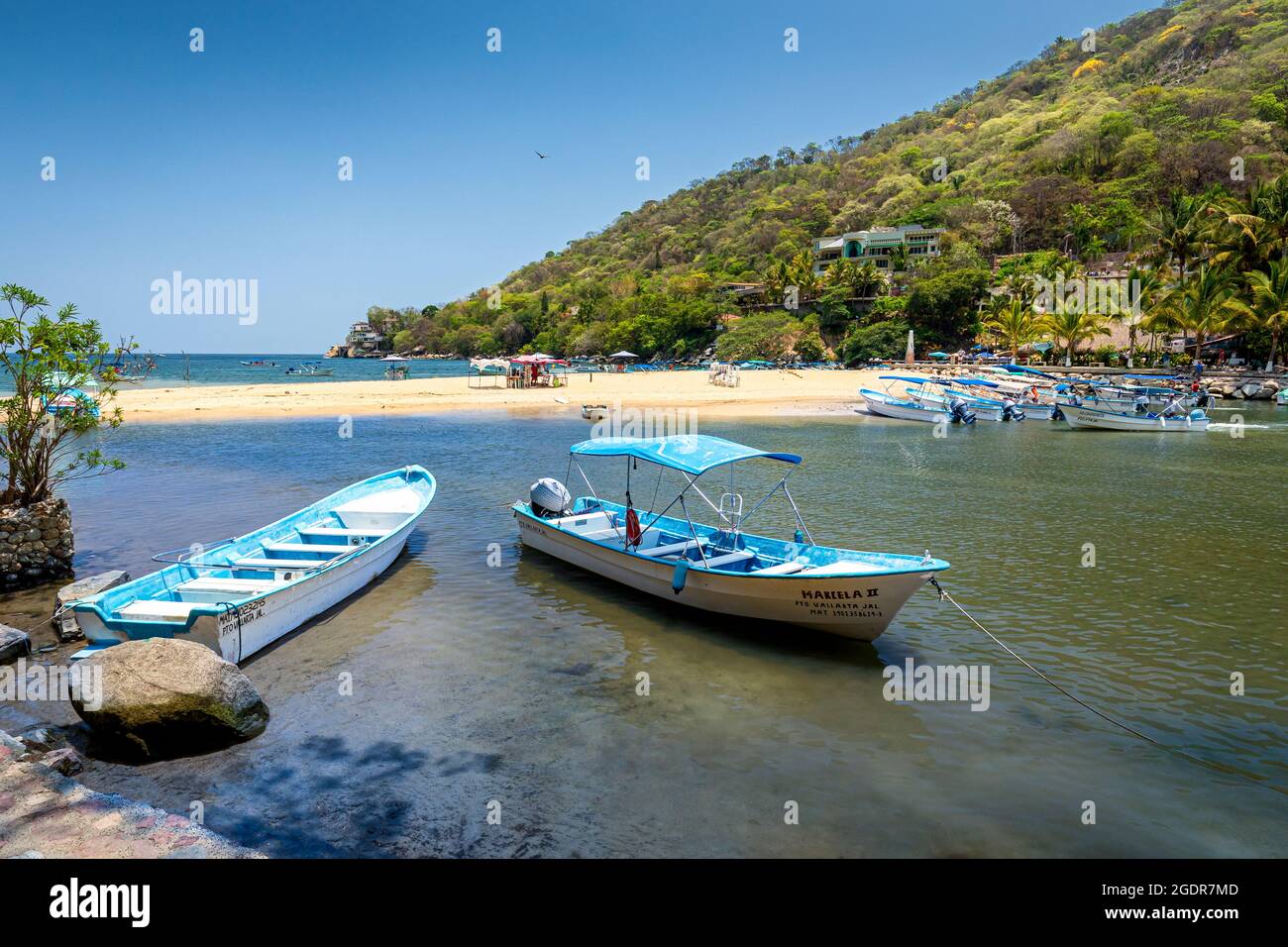 Il porto di Boca de Tomatlan, un villaggio di pescatori a sud di Puerto Vallarta, Messico. Foto Stock