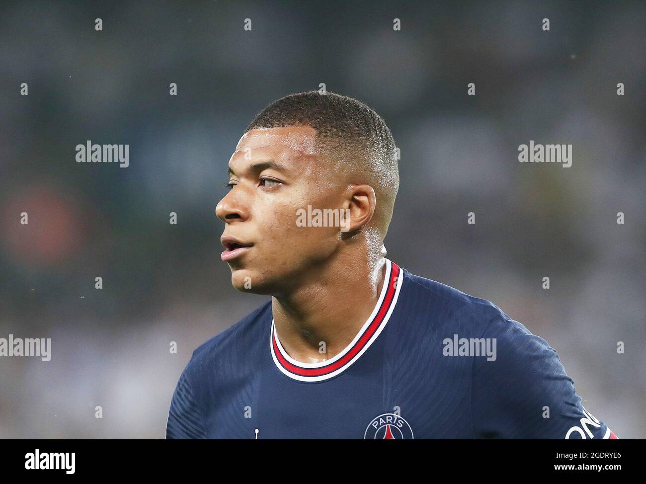 Parigi, Francia. 14 agosto 2021. Kylian Mbappe di Parigi Saint-Germain è visto durante la partita di calcio francese Ligue 1 contro Strasburgo a Parigi, Francia, 14 agosto 2021. Credit: Gao Jing/Xinhua/Alamy Live News Foto Stock