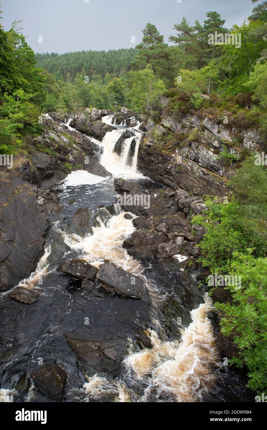 Cascate di Rogie, Black Water River, Ross-shire, Highlands, Scozia, Isole britanniche in estate. Foto Stock