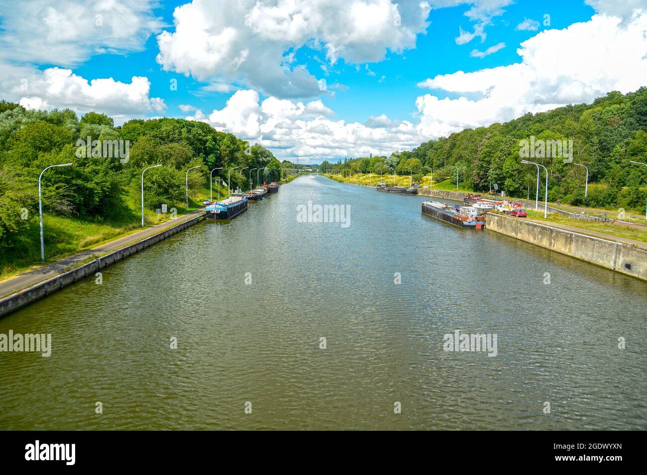 Il Belgio, il canale Bruxelles-Charleroi nella provincia dell'Hainaut in Vallonia, in prossimità del piano inclinato di Ronquières; Foto Stock