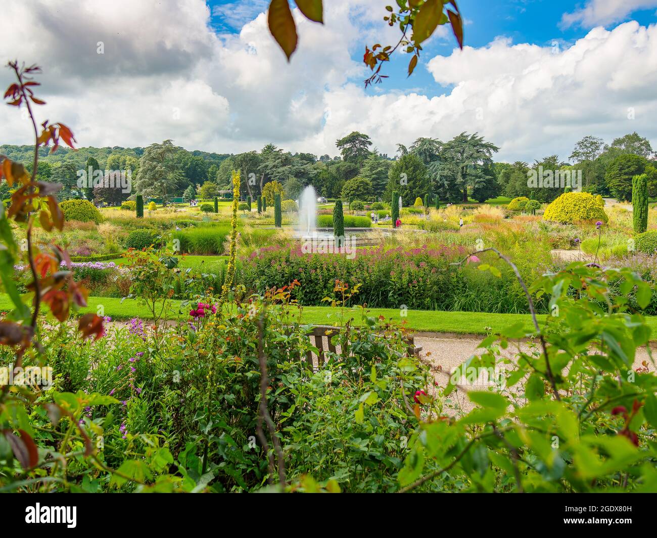 Trentham Gardens & Estate, Stoke on Trent, Staffordshire. Pleasure Grounds e giardini all'italiana progettati da Capability Brown Foto Stock