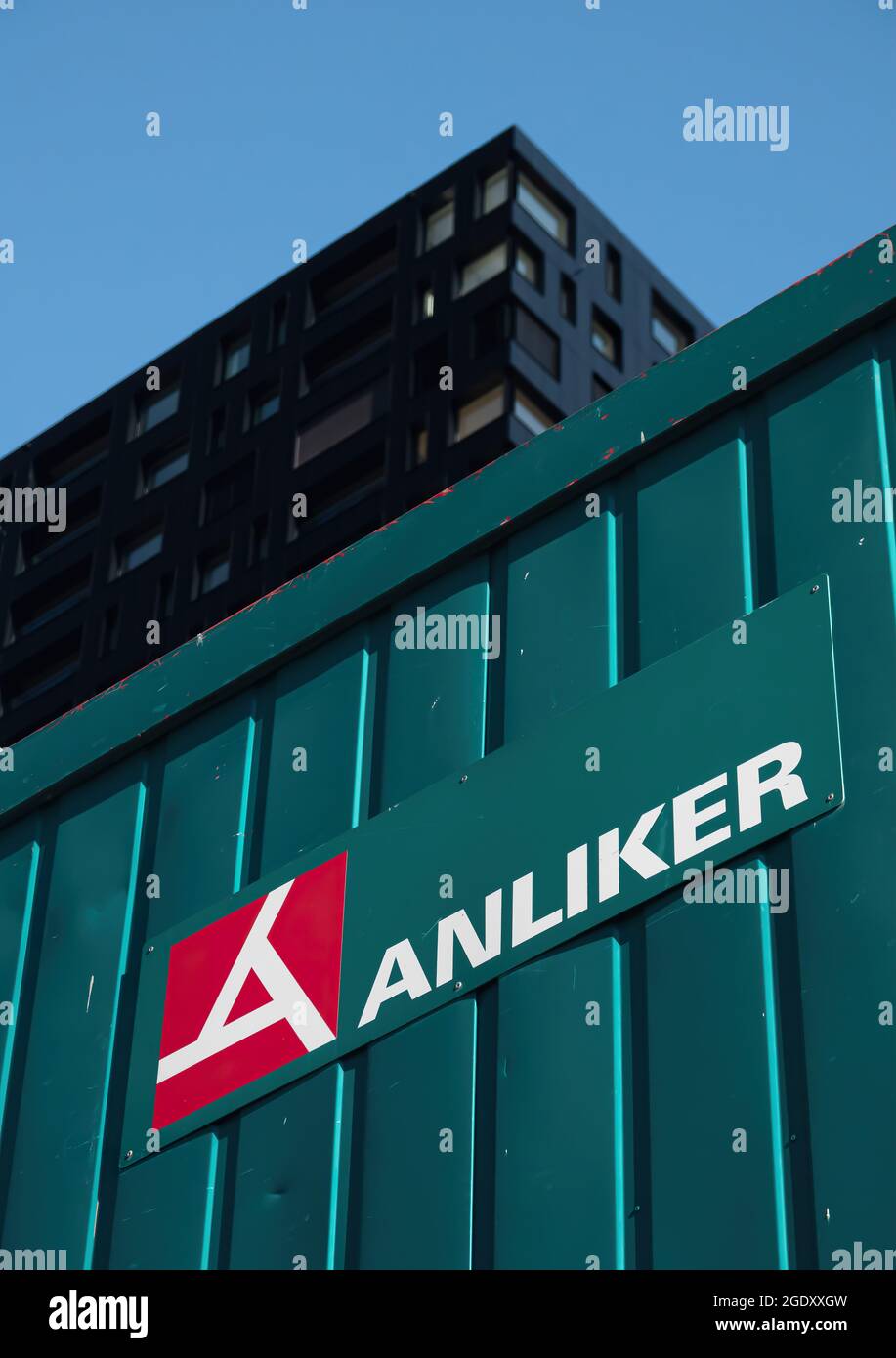 ALTSTETTEN-ZH, SVIZZERA - 20 FEBBRAIO 2020: Anliker è un'azienda per la progettazione, la costruzione e la gestione dei locali commerciali Foto Stock