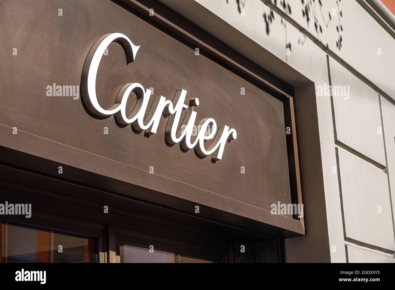 LUGANO, SVIZZERA - 7 MARZO 2020: Negozio di lusso Cartier a Lugano. Foto Stock