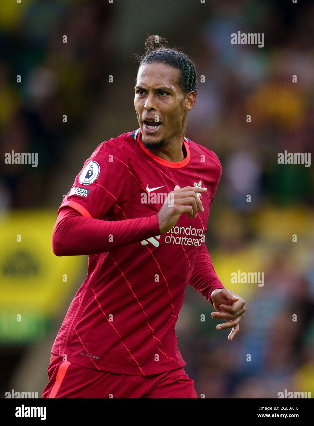 Norwich, Regno Unito. 14 agosto 2021. Virgil van Dijk di Liverpool durante la partita della Premier League tra Norwich City e Liverpool a Carrow Road, Norwich, Inghilterra, il 14 agosto 2021. Foto di Andy Rowland. Credit: Prime Media Images/Alamy Live News Foto Stock