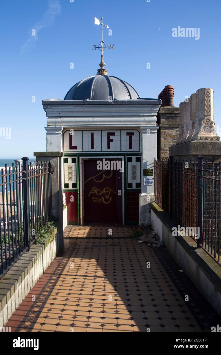 L'ascensore East Cliff a Ramsgate - e l'ascensore Edwardian Beach - Kent, Inghilterra UK Foto Stock