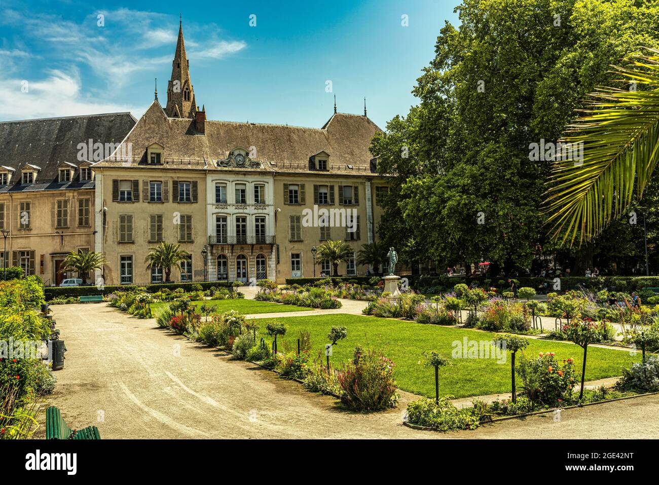 I Giardini della Maison de l' International a Grenoble, una struttura comunale aperta al mercato internazionale. Grenoble, Francia Foto Stock