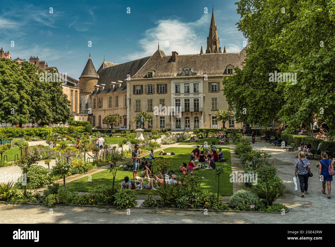 I Giardini della Maison de l' International a Grenoble, una struttura comunale aperta al mercato internazionale. Grenoble, Francia Foto Stock