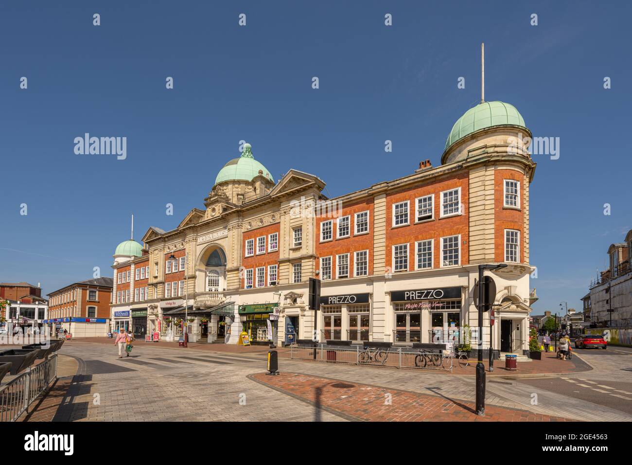 Il vecchio teatro dell'opera Tunbridge Wells, ora un pub e ristoranti. A Tunbridge Wells Kent. Foto Stock