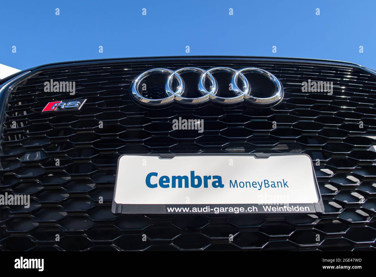 WEINFELDEN, SVIZZERA - 1 MARZO 2020: Cembra Money Bank è un istituto di credito svizzero, che offre anche un finanziamento di automobili. Foto Stock
