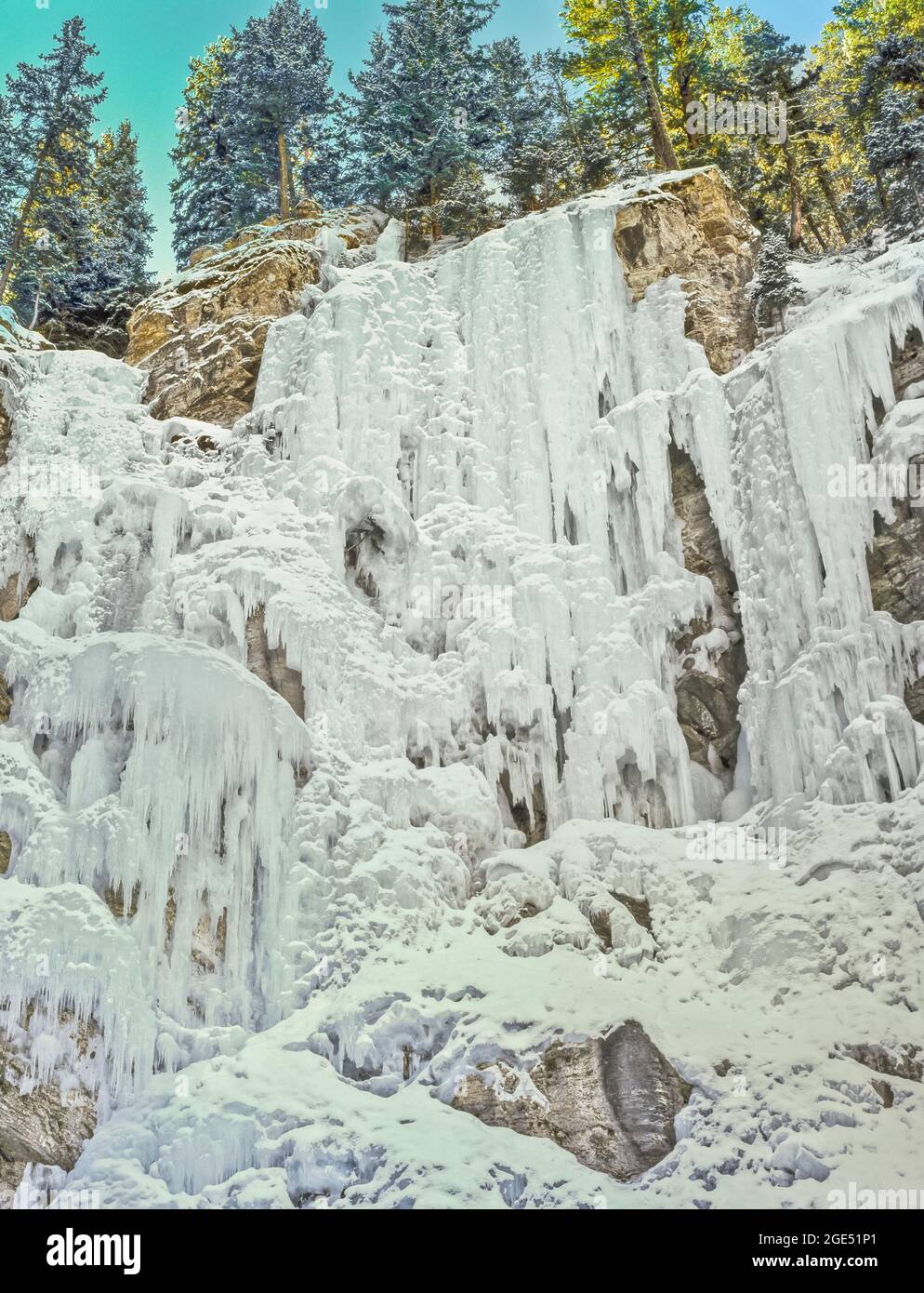 La cataratta congelati cade in elk creek basin vicino a Augusta, montana Foto Stock