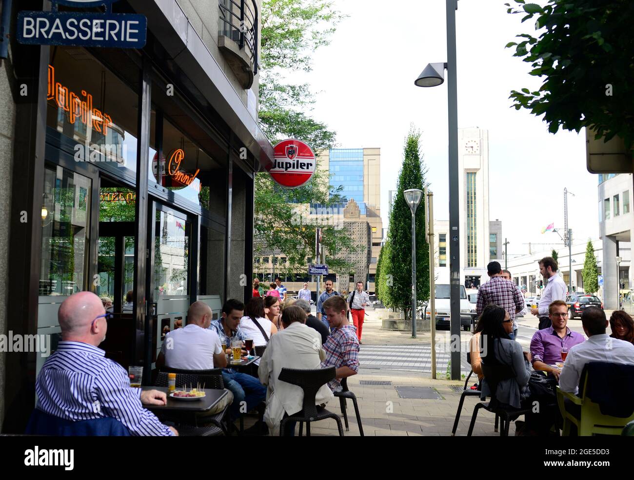 Brasserie omnibus in Rue du Progrès a Bruxelles, Belgio. Foto Stock