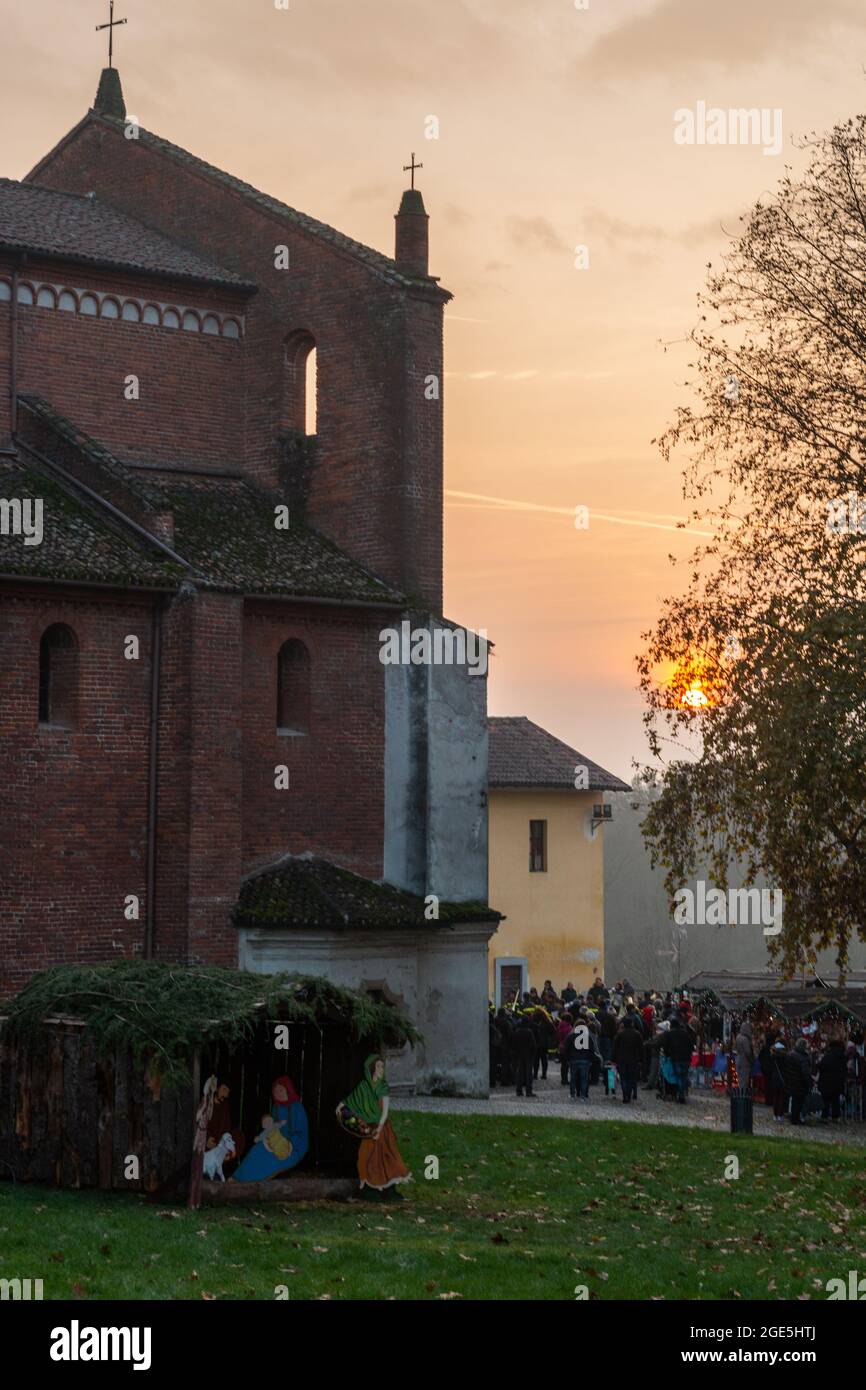 Dettagli dell'Abbazia di Morimondo: Un magnifico esempio di architettura cistercense a pochi chilometri da Milano Foto Stock