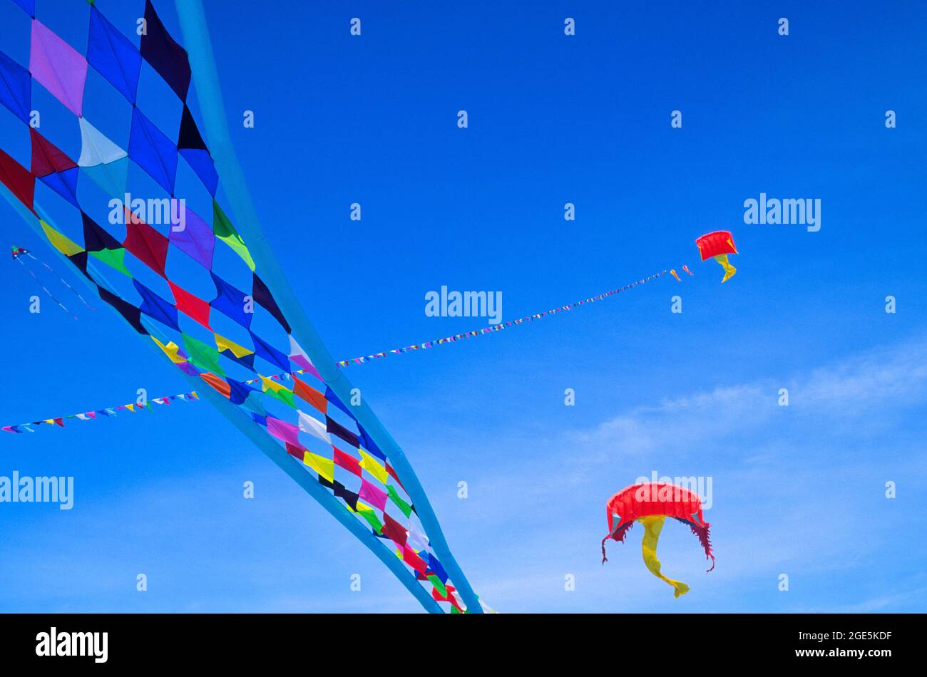 FRANCIA, FESTIVAL DEGLI AQUILONI, AQUILONI SENZA STRUTTURA Foto Stock