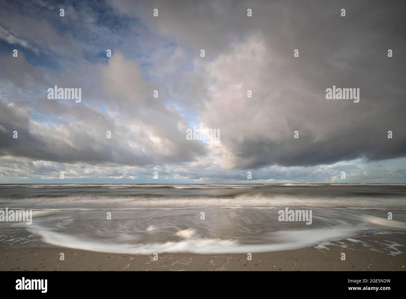 Mare del Nord, marea entrante, Isola di Langeoog, bassa Sassonia, Germania Foto Stock