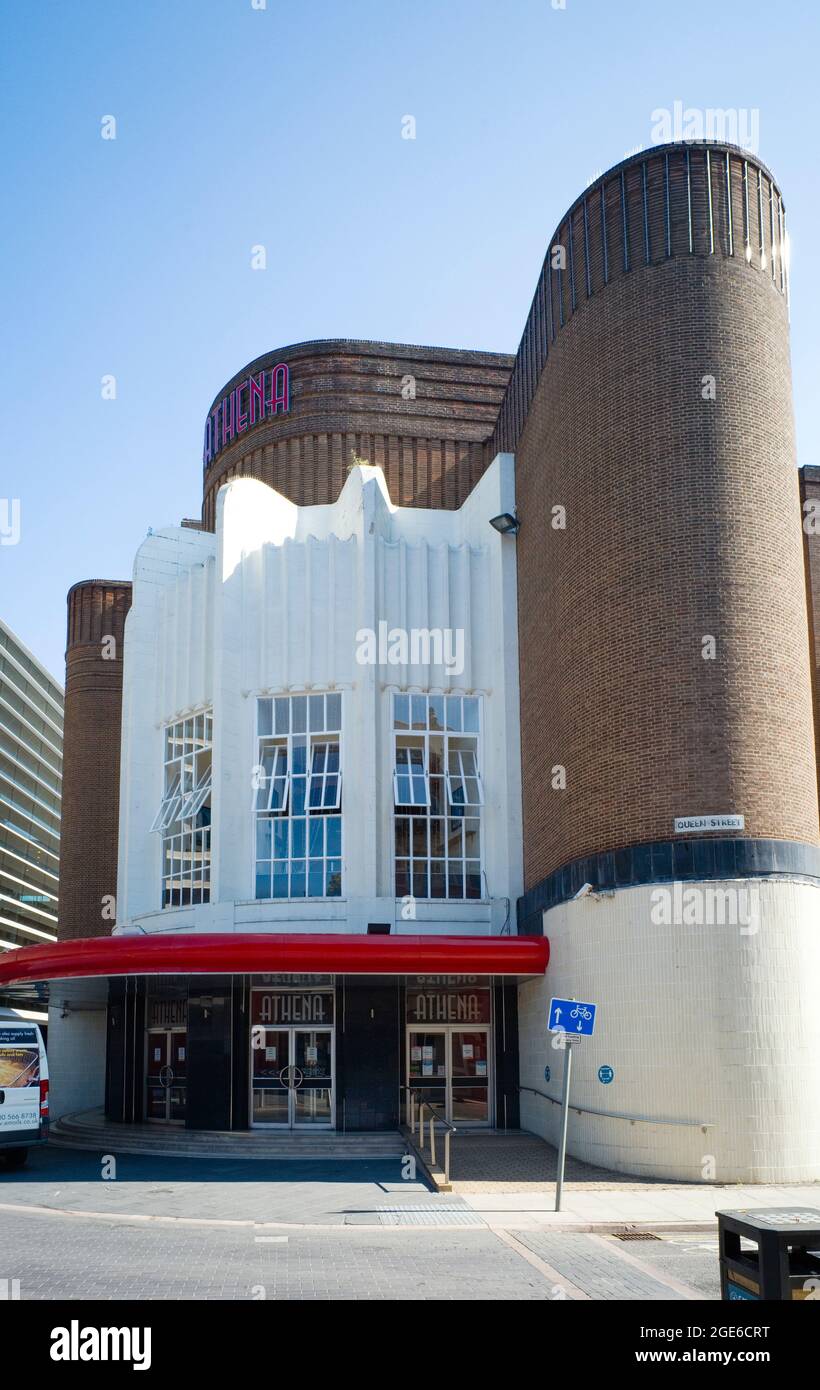 Cinema Athena a Orton Square nel quartiere culturale di Leicester Foto Stock