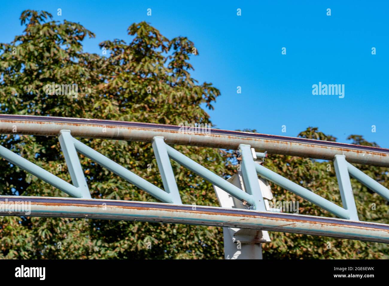 10 Looping Rollercoaster, Colossus al Thorpe Park Theme Park Londra Inghilterra Foto Stock