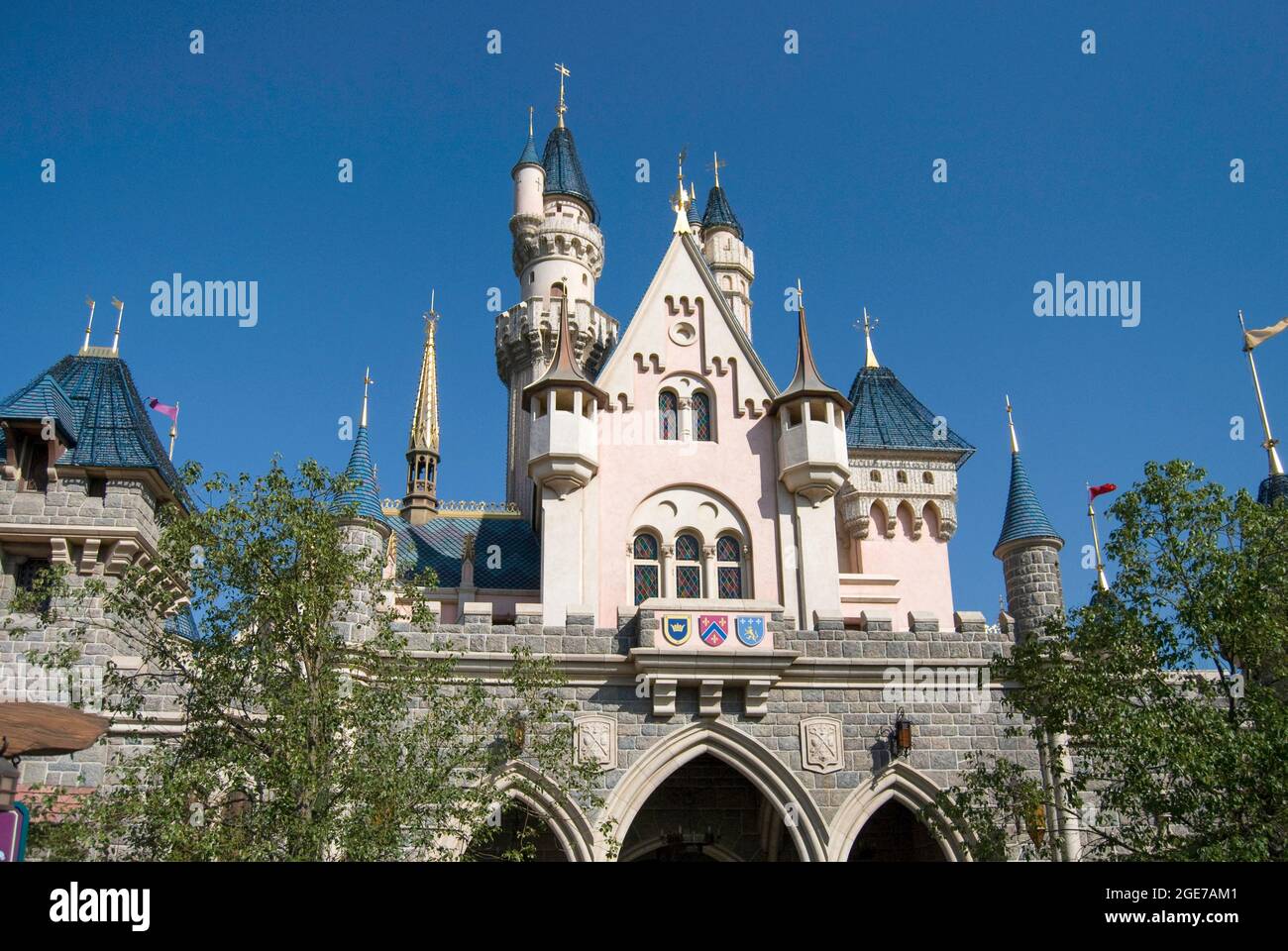 Sleeping Beauty Castle, Fantasyland, Hong Kong Disneyland Resort, l'Isola di Lantau, Hong Kong, Repubblica Popolare di Cina Foto Stock