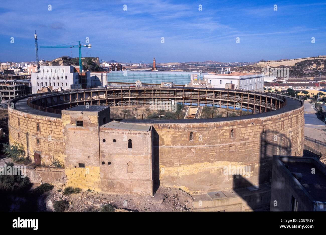 Anfiteatro Romano Y Plaza De Toros De Cartagena Anfiteatro romano y plaza de toros immagini e fotografie stock ad alta