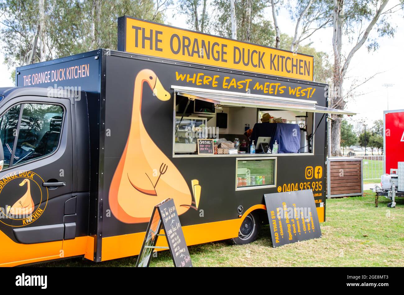 Impostazione della cucina vietnamita Orange Duck al Tamworth Food Festival. Foto Stock
