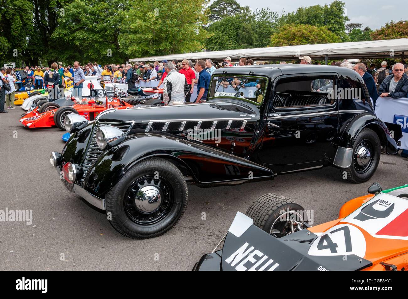 1932 Renault Nervasport storica endurance racing car al Goodwood Festival of Speed Motor racing evento 2014. Auto da corsa Renault Classic Team Foto Stock