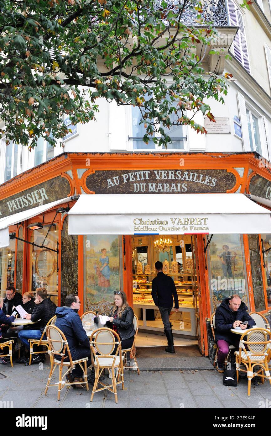 FRANCIA, PARIGI (75) 4 ° ARRONDISSEMENT, QUARTIERE DI LE MARAIS, AU PETIT VERSAILLES DU MARAIS PANETTERIA E SALA DA TÈ, DAL MOF CHRISTIAN VABRET Foto Stock