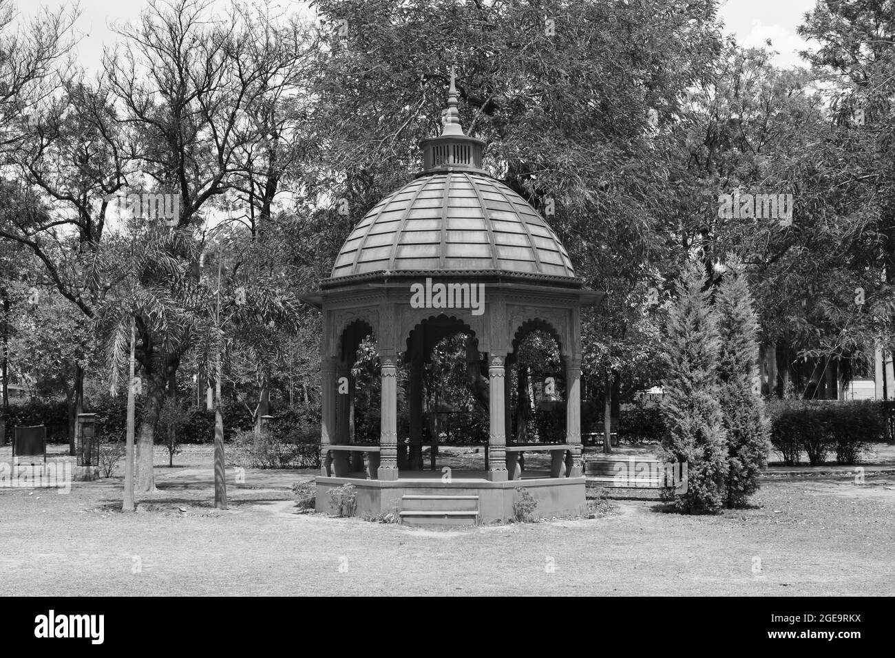 Gazebo al parco Topiary a Panchkula, India. Foto Stock