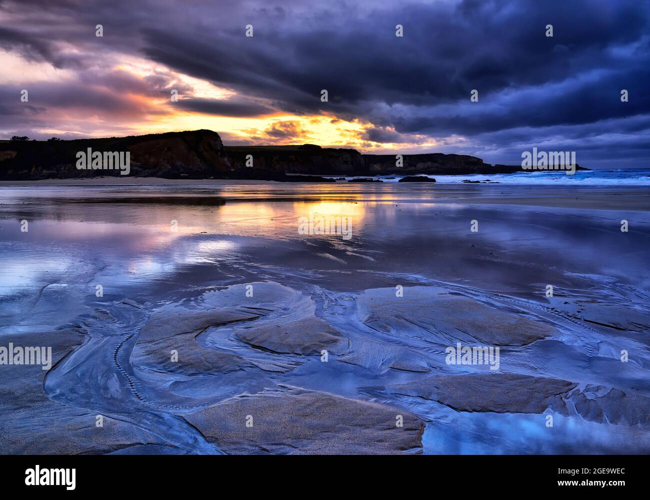 Tramonto paesaggio mare Foto Stock