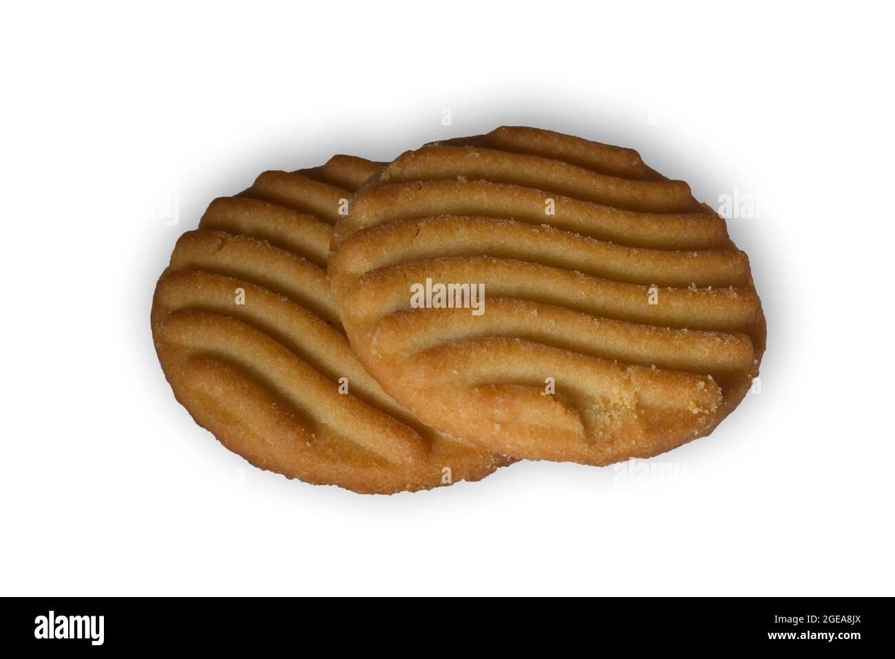 primo piano cookie e barretta di cioccolato con sfondo bianco Foto Stock