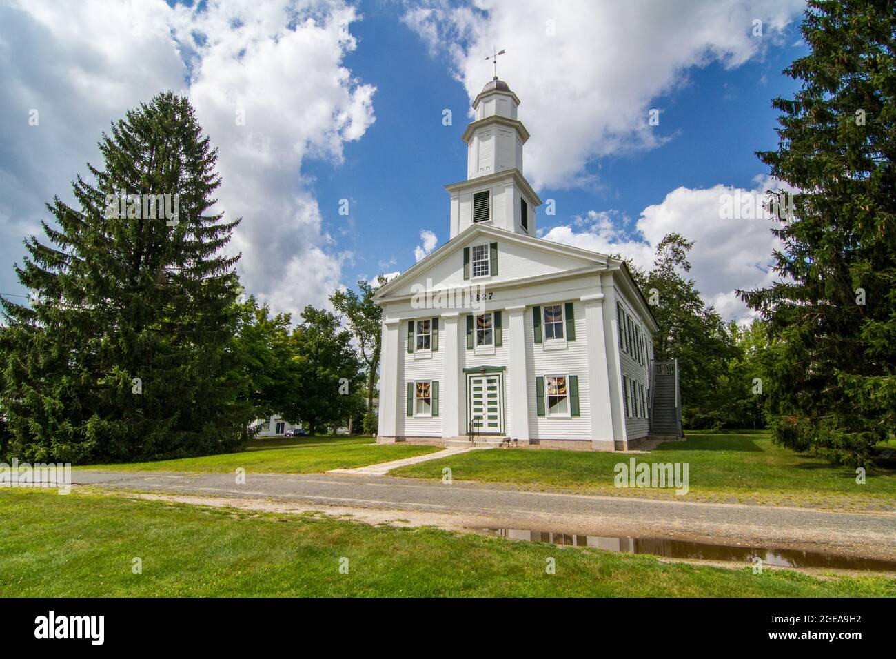 Shutesbury Community Church è una piccola chiesa situata nel comune di Shutesbury, Massachusetts Foto Stock