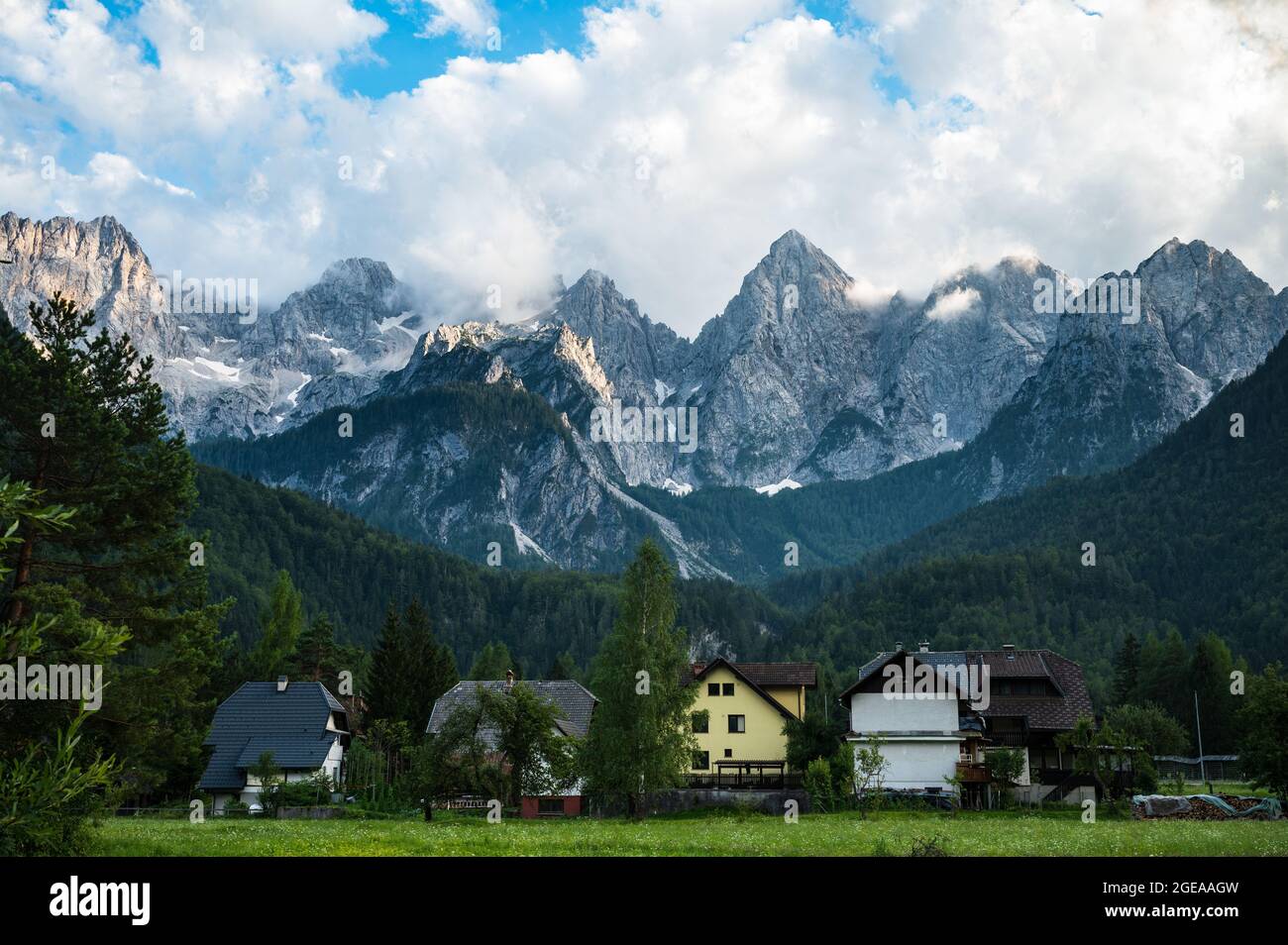 Massiccio montuoso 'Pik' del Parco Nazionale del Triglav in Slovenia Foto Stock