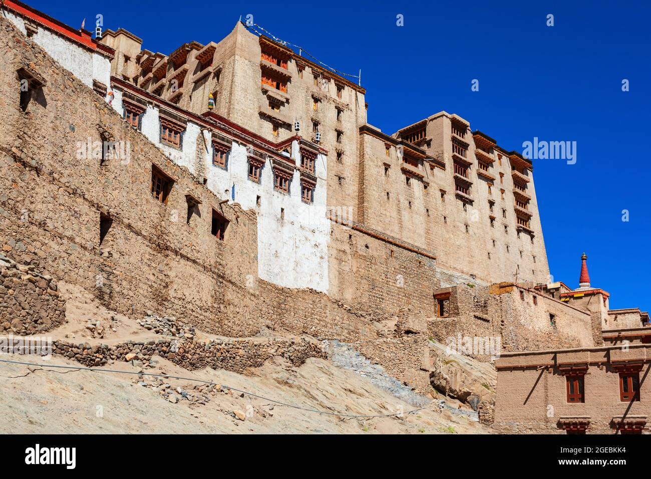 Leh Palace è un ex palazzo reale nella città di Leh in Ladakh, India del nord Foto Stock