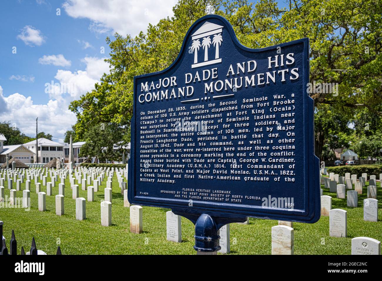 Marcatore storico per il Major Dade e i suoi monumenti del comando al St. Augustine National Cemetery, a St. Augustine, Florida. (STATI UNITI) Foto Stock