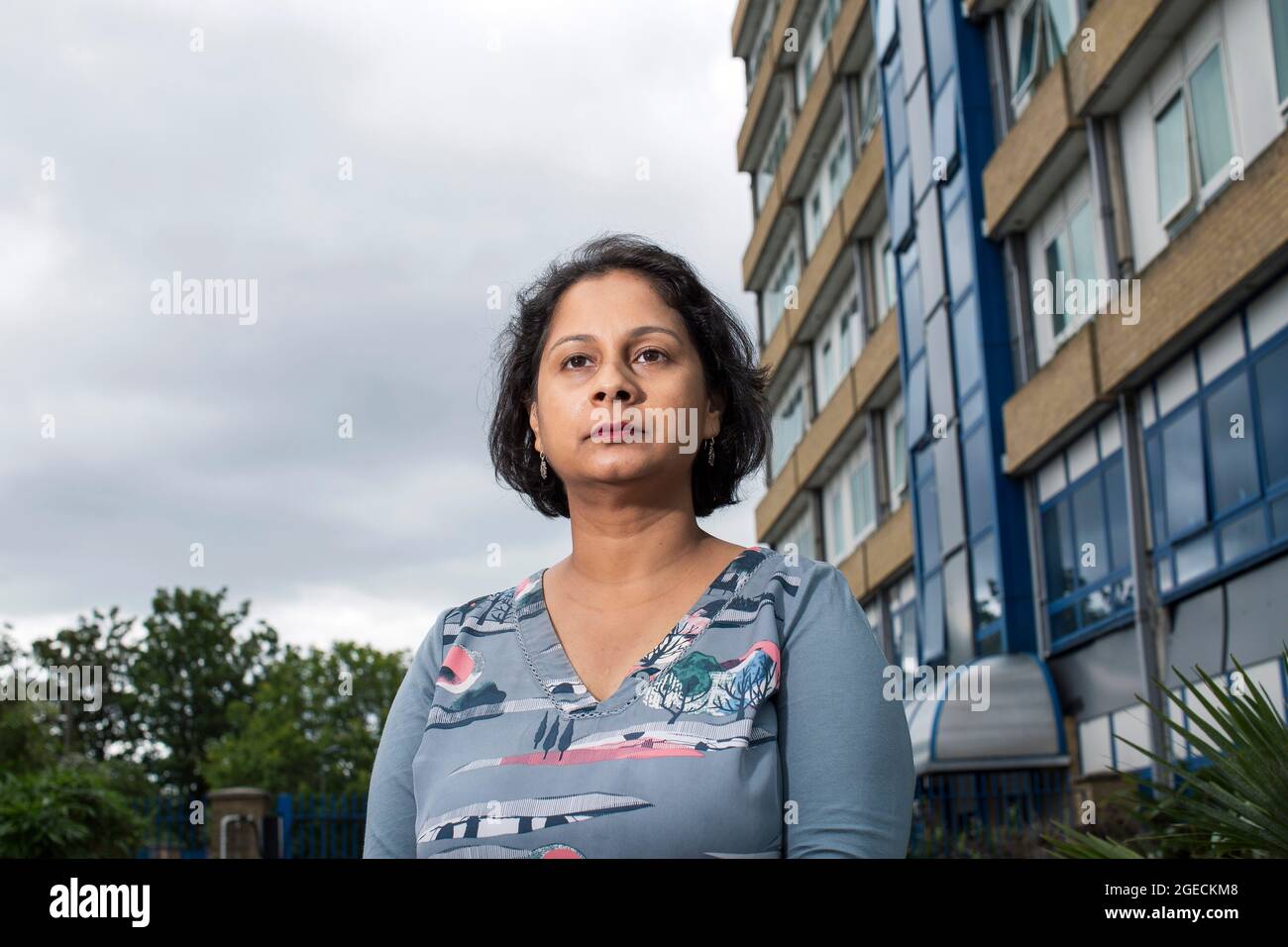 UK ,Kent,Bromley il 14 agosto: Ritu Saha il co-fondatore del gruppo di azione di rivestimento del Regno Unito.She vive all'ultimo piano dell'edificio Northpoint. Foto Stock