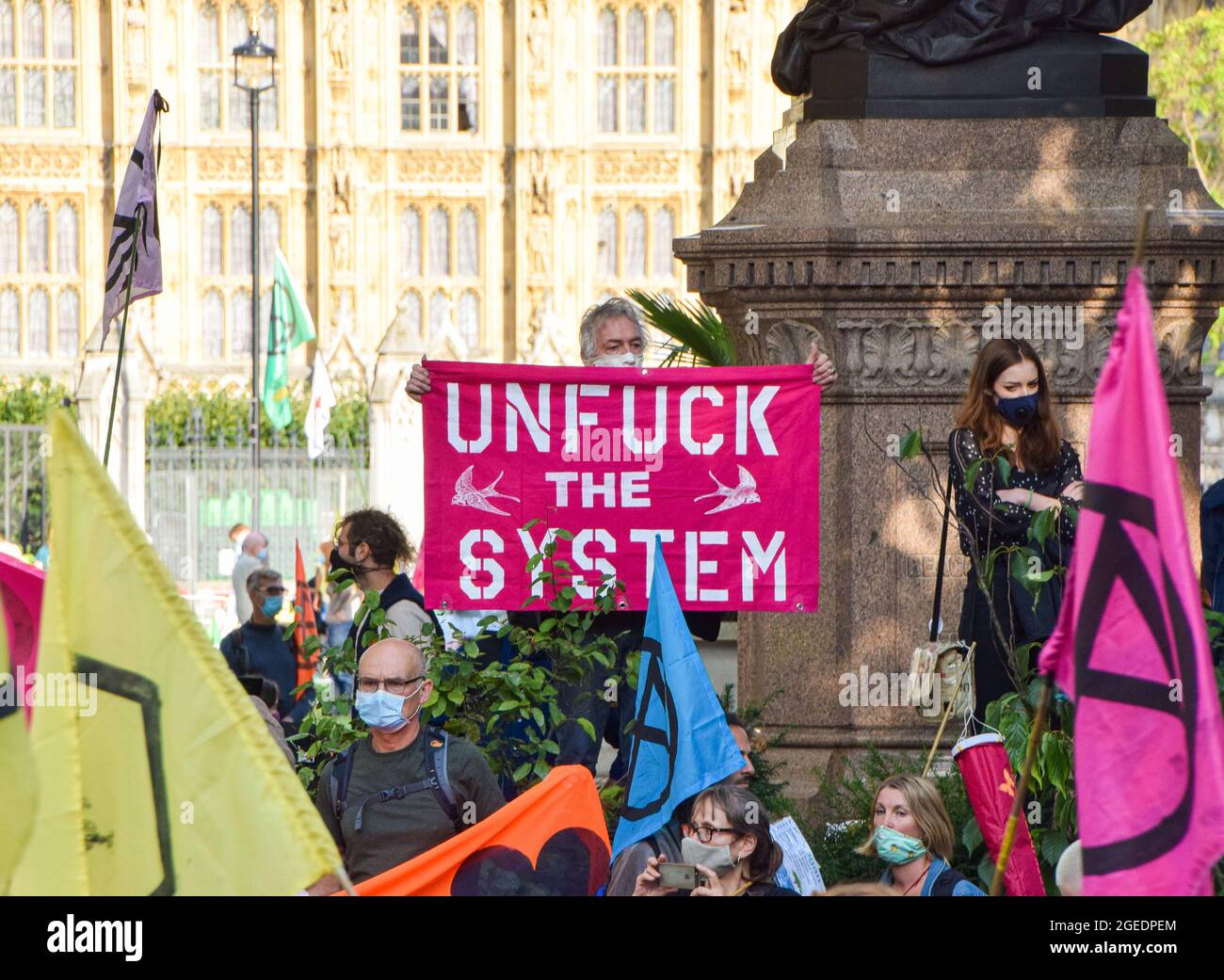 Estinzione ribellione cambiamenti climatici e agricoltura animale protesta a Piazza del Parlamento. Londra, Regno Unito, 1o settembre 2020. Foto Stock