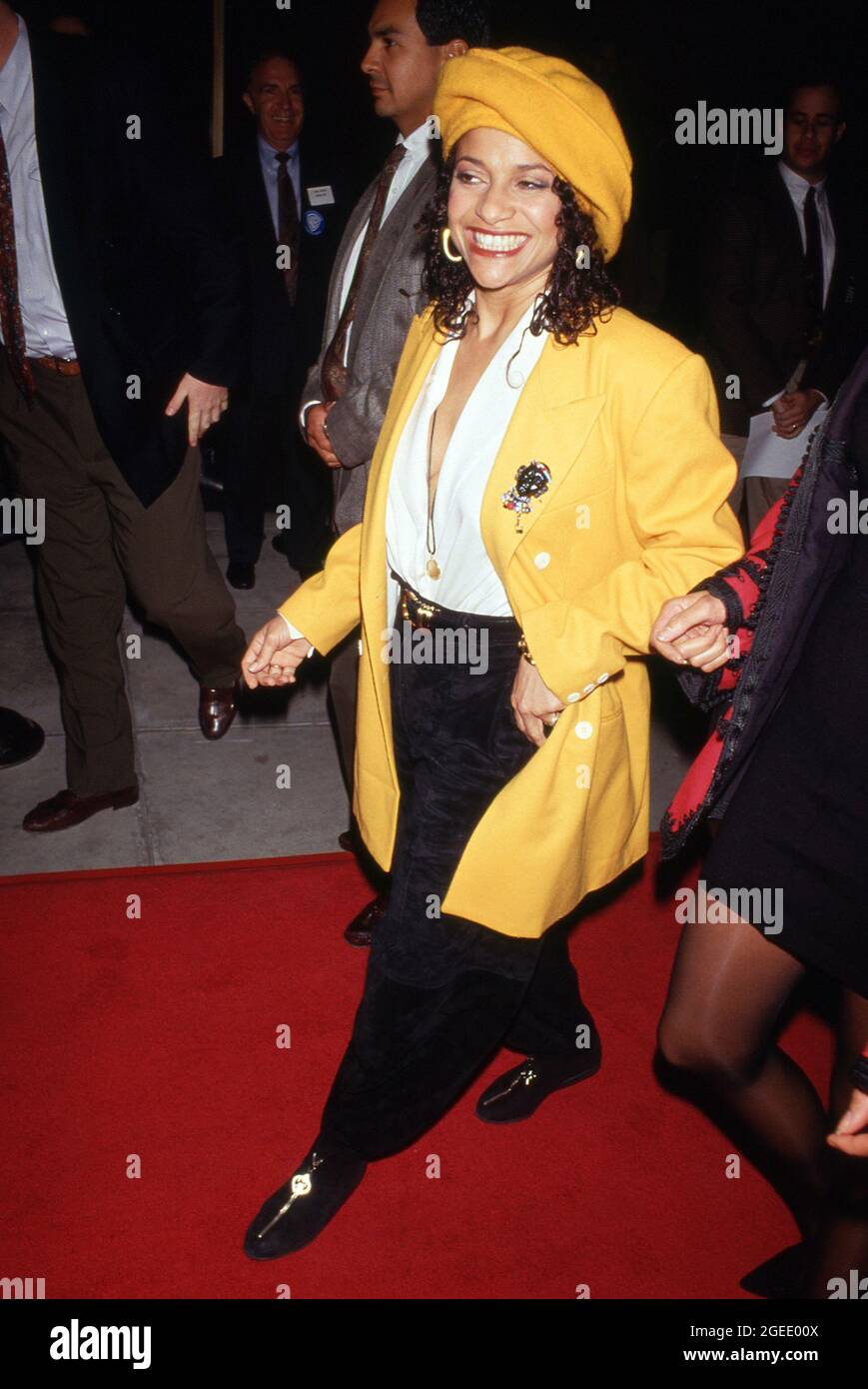 BEVERLY HILLS, CA - NOVEMBRE 17: Debbie Allen alla prima costa occidentale di 'Malcolm X' il 17 Novembre 1992 all'Academy Theatre di Beverly Hills, California. Credito: Ralph Dominguez/MediaPunch Foto Stock