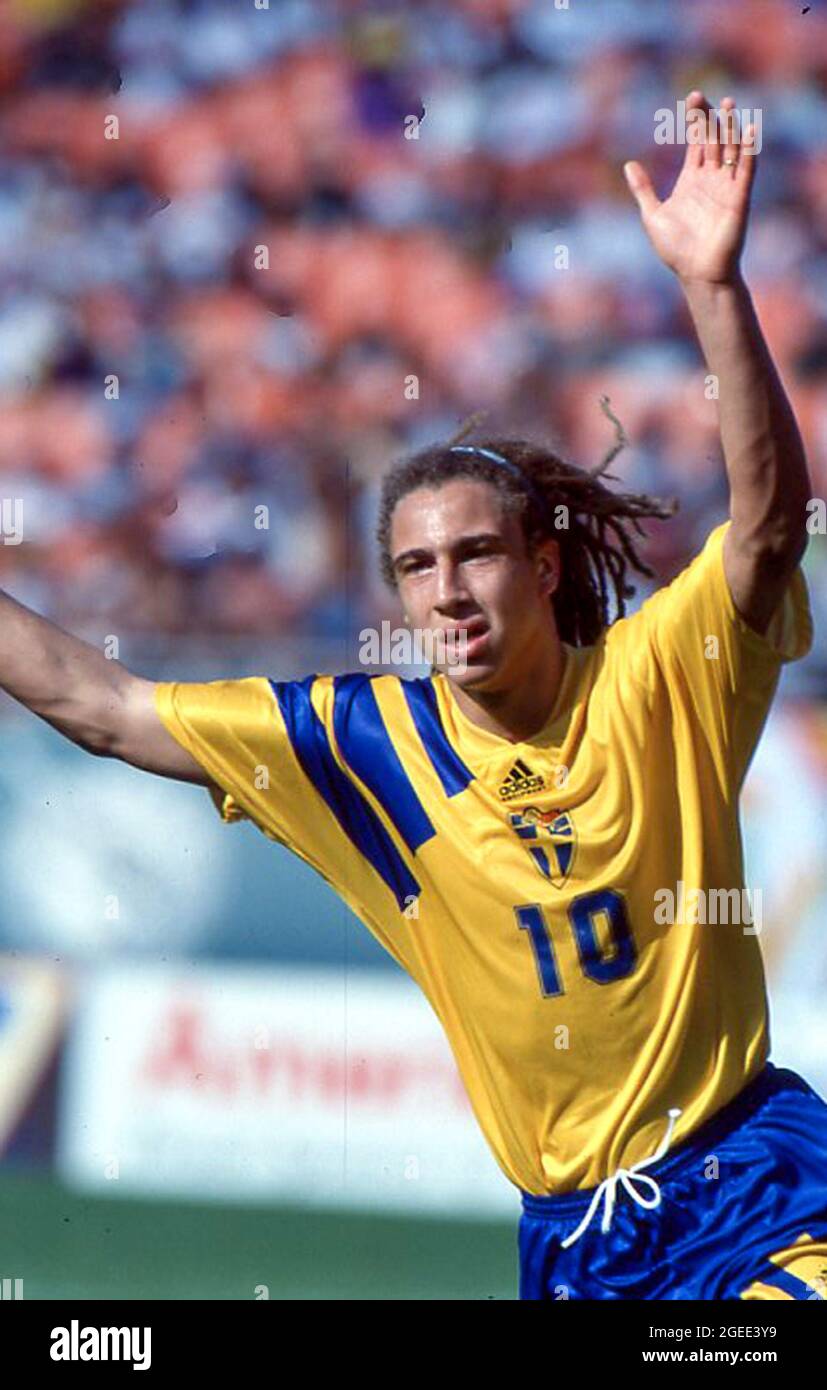 Henrik Larsson di Svezia festeggia un traguardo durante un incontro amichevole contro gli Stati Uniti Foto Stock