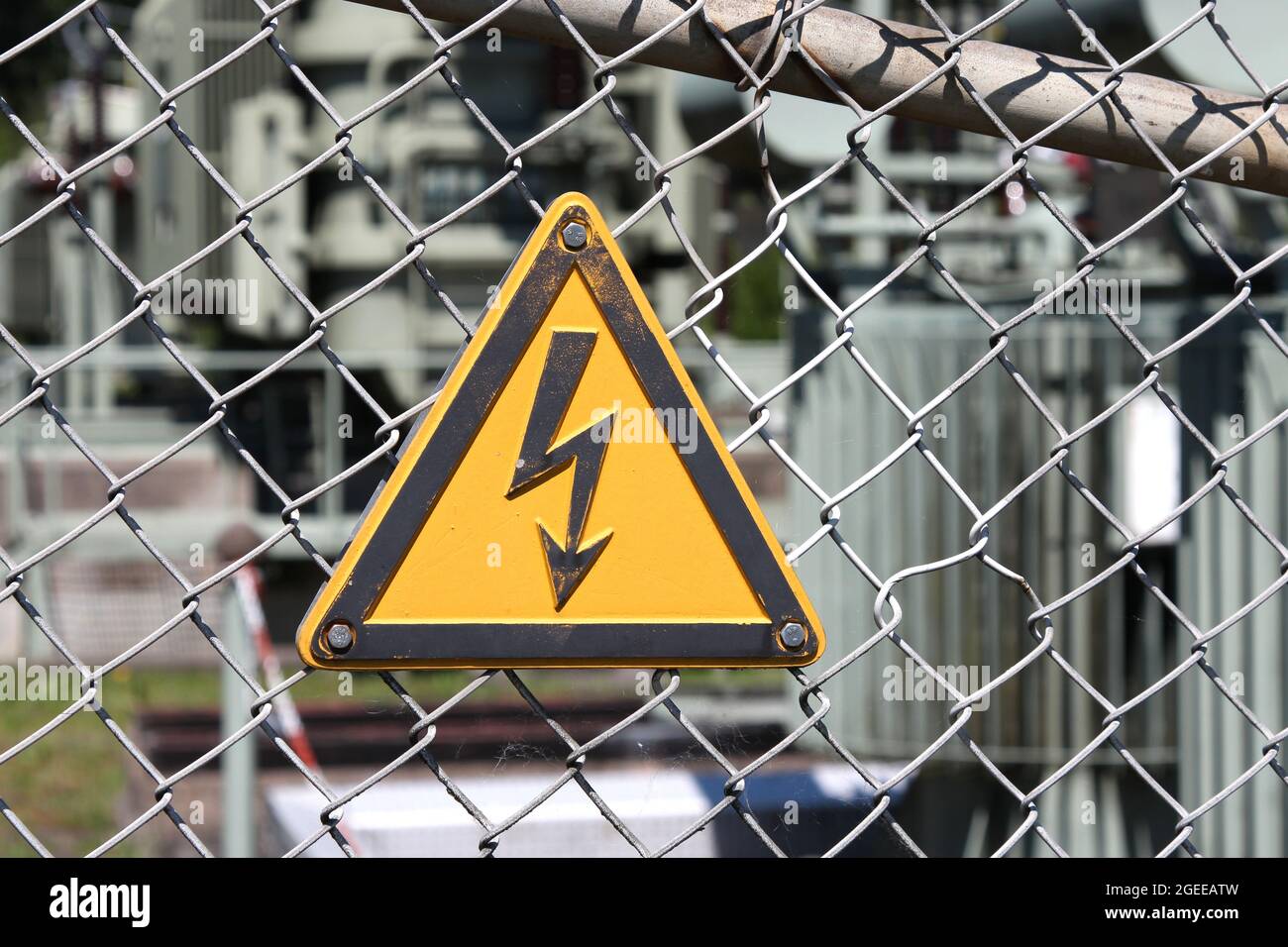 simbolo di sicurezza: attenzione, rischio di scosse elettriche Foto Stock