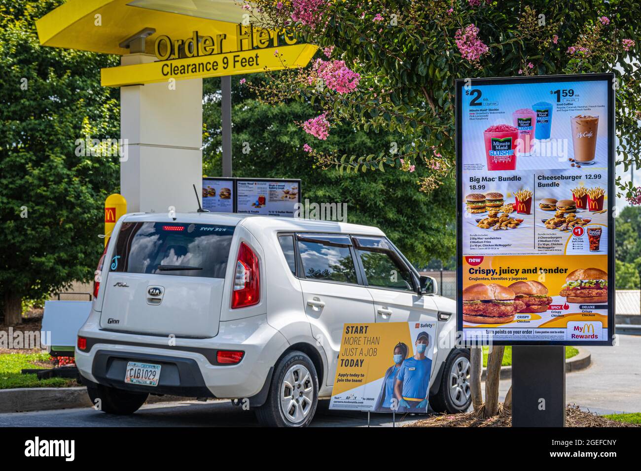 Drive-thru al McDonald's fast food a Snellville, Georgia. (USA) Foto Stock
