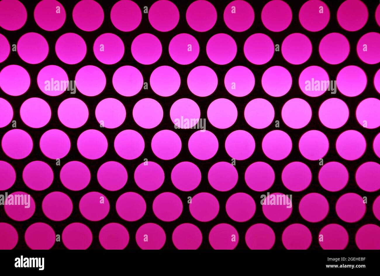 Motivo geometrico del soffitto in colore ultra rosa e nero Foto Stock