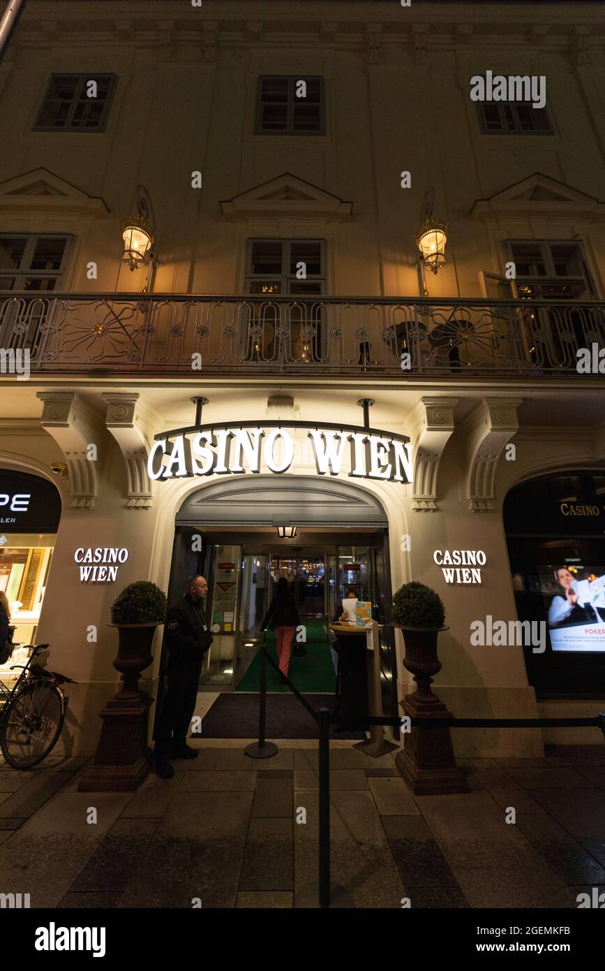 Casinò Vienna nel centro della città - VIENNA, AUSTRIA, EUROPA - 1 AGOSTO 2021 Foto Stock