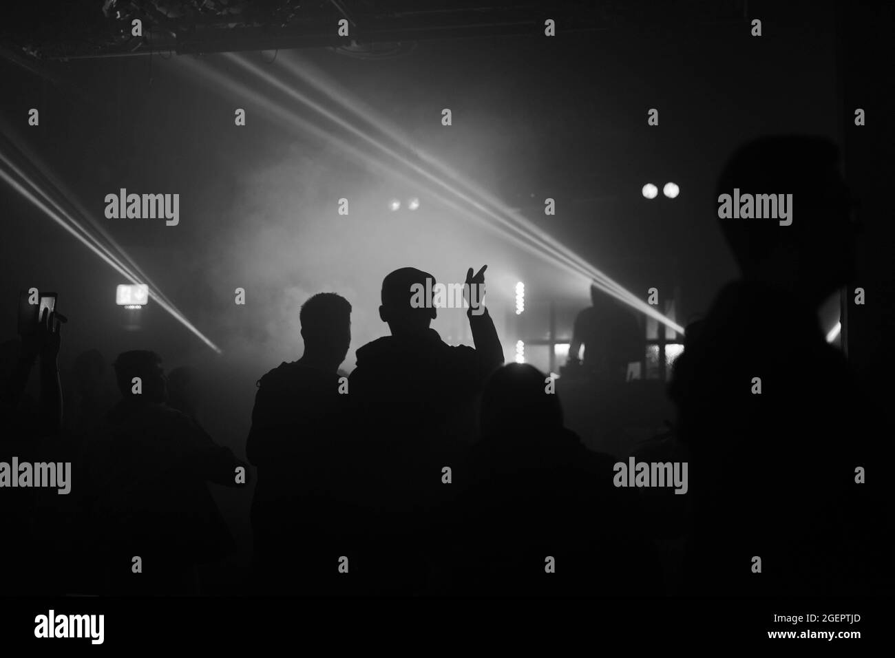 Persone che ballano a Nightblub Foto Stock