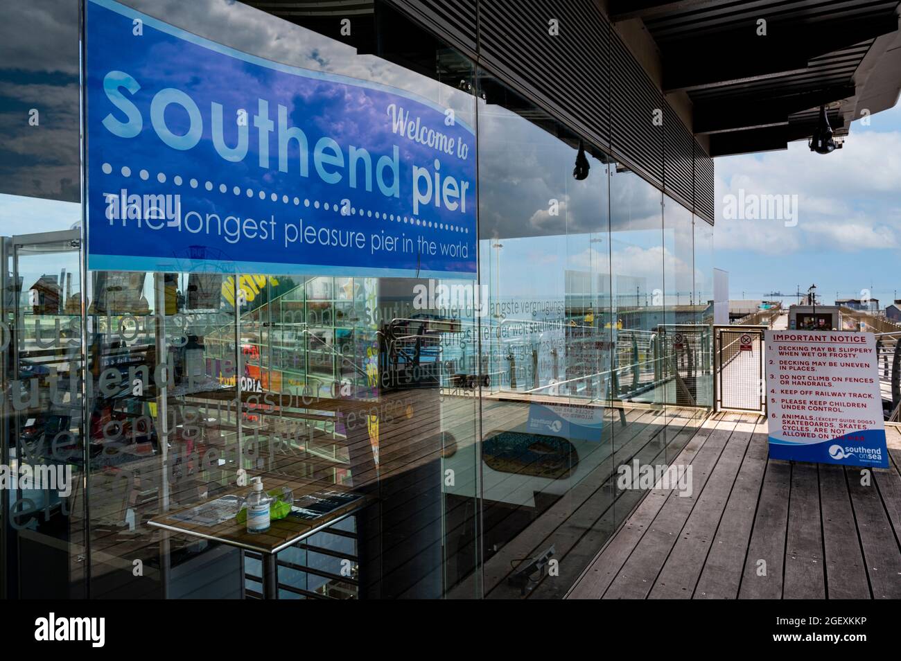 Ingresso al molo più lungo del mondo, Southend on SEA, Essex, Regno Unito. Foto Stock