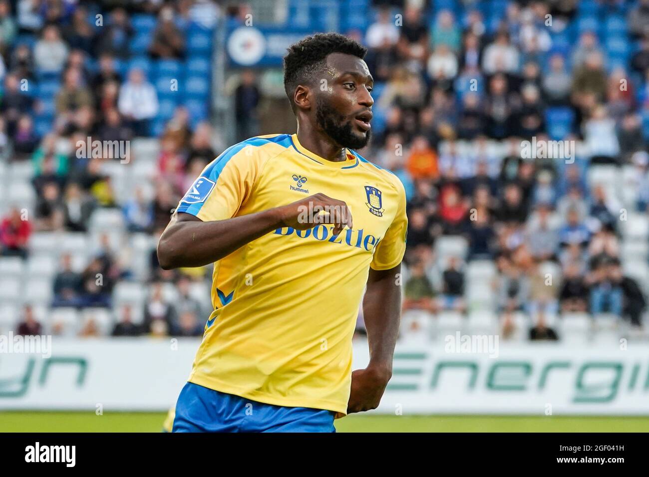 Odense, Danimarca. 21 Agosto 2021. Kevin Tshiembe (18) di Broendby SE visto durante la 3F Superliga partita tra Odense Boldklub e Broendby SE al Parco Naturale dell'energia di Odense. (Photo Credit: Gonzales Photo/Alamy Live News Foto Stock