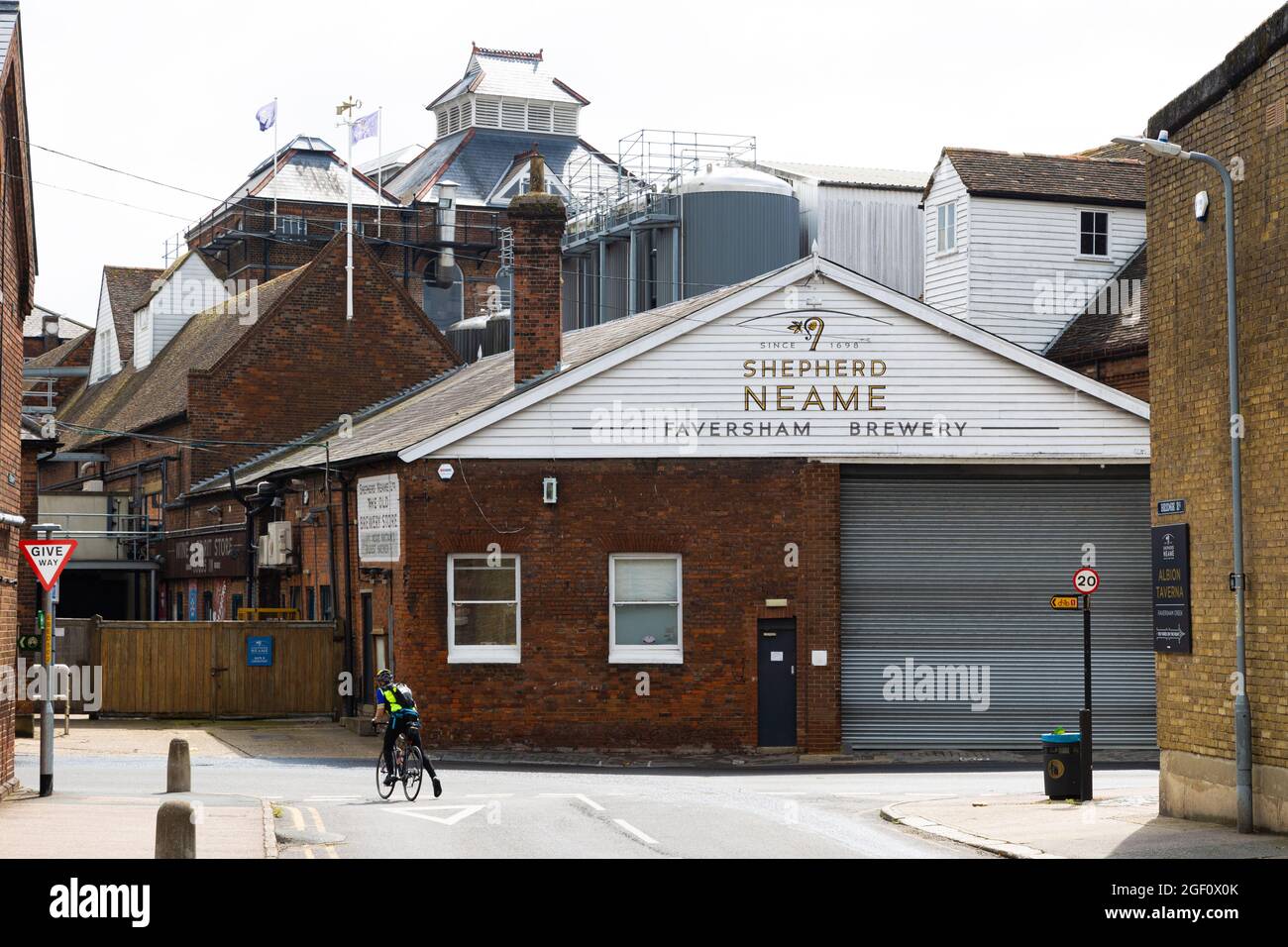 La fabbrica di birra Shepherd Neame di Faversham Kent. Foto Stock