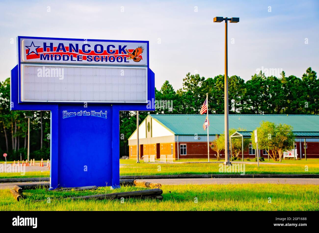 Hancock Middle School è temporaneamente chiusa a causa di un'impennata di casi COVID-19 attraverso la costa del Golfo del Mississippi, 22 agosto 2021, a Kiln, Mississippi. Foto Stock