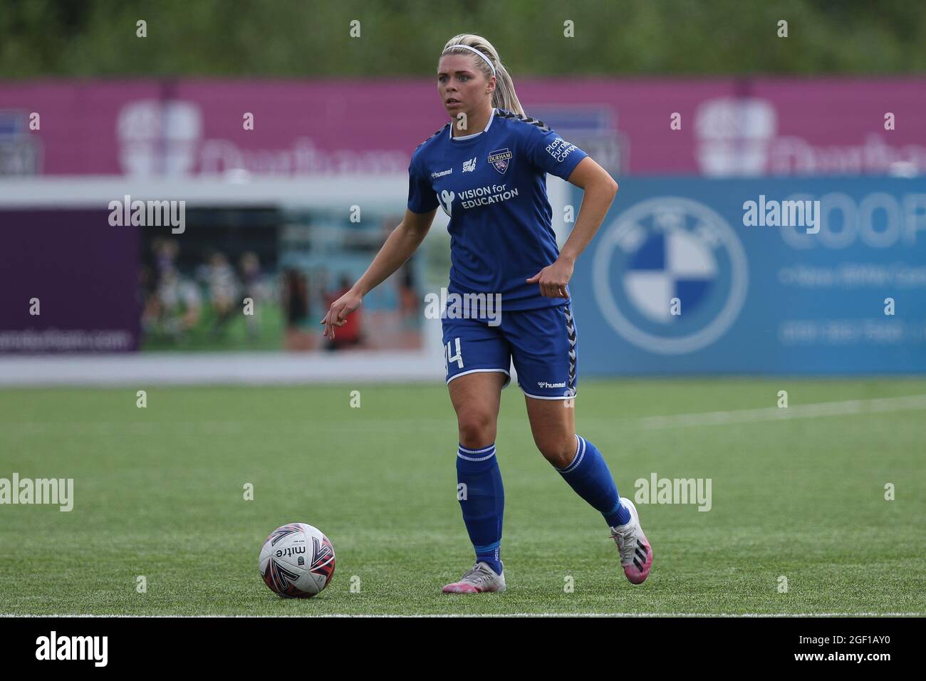 DURHAM CITY, REGNO UNITO. 22 AGOSTO Becky Salicki di Durham in azione durante la partita pre-stagione amichevole tra Durham Women FC e Newcastle United al Maiden Castle, Durham City domenica 22 agosto 2021. (Credit: Will Matthews | MI News) Credit: MI News & Sport /Alamy Live News Foto Stock